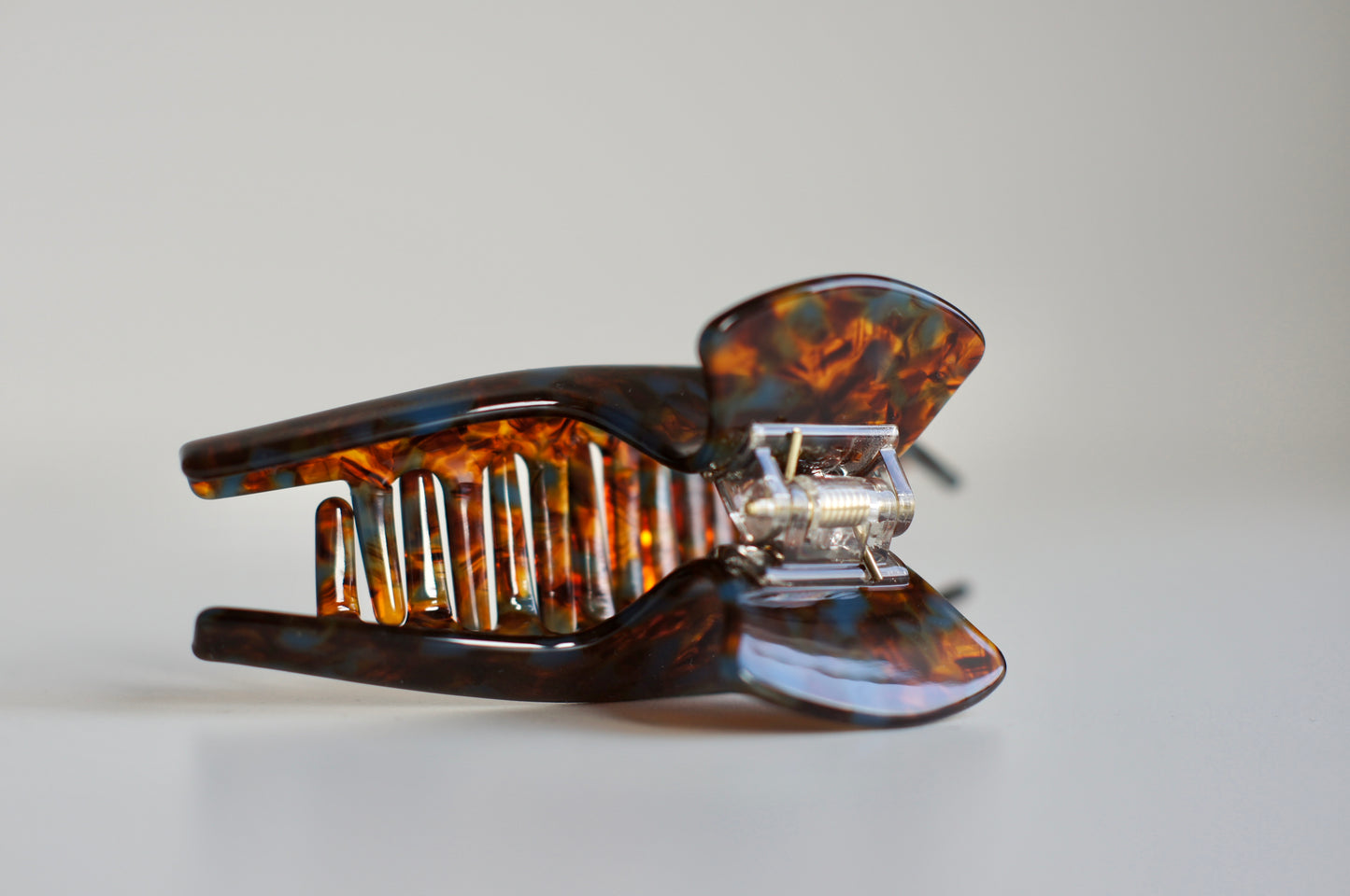 curved hairclips | hair claws